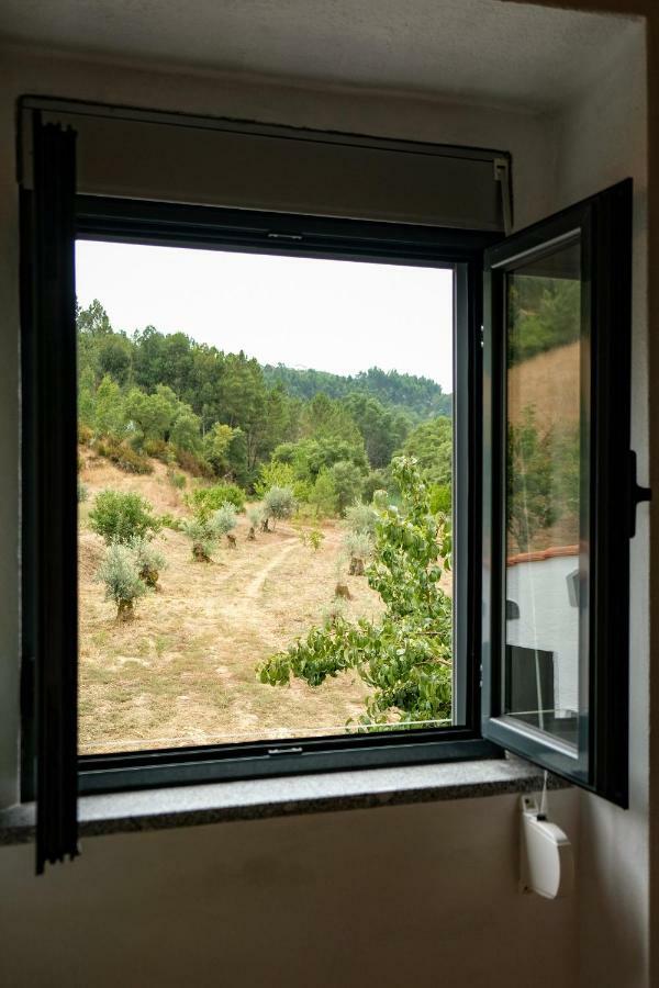 Casa Do Ferreiro II Hotell Góis Exteriör bild